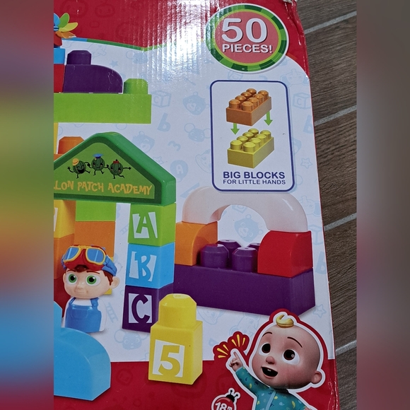 CoComelon Deluxe Construction Set-NEW - Picture 2 of 6